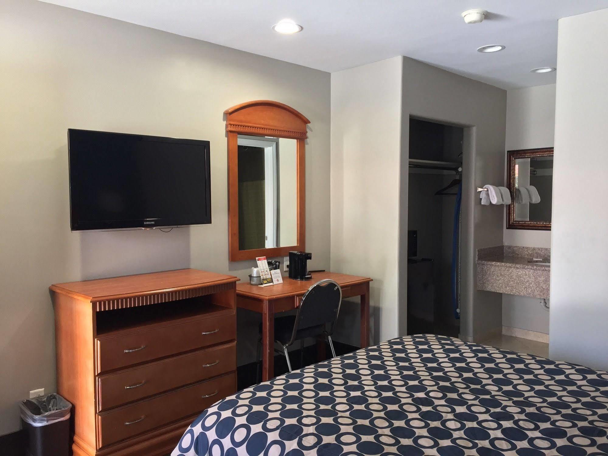 Hyland Inn Brea Zewnętrze zdjęcie